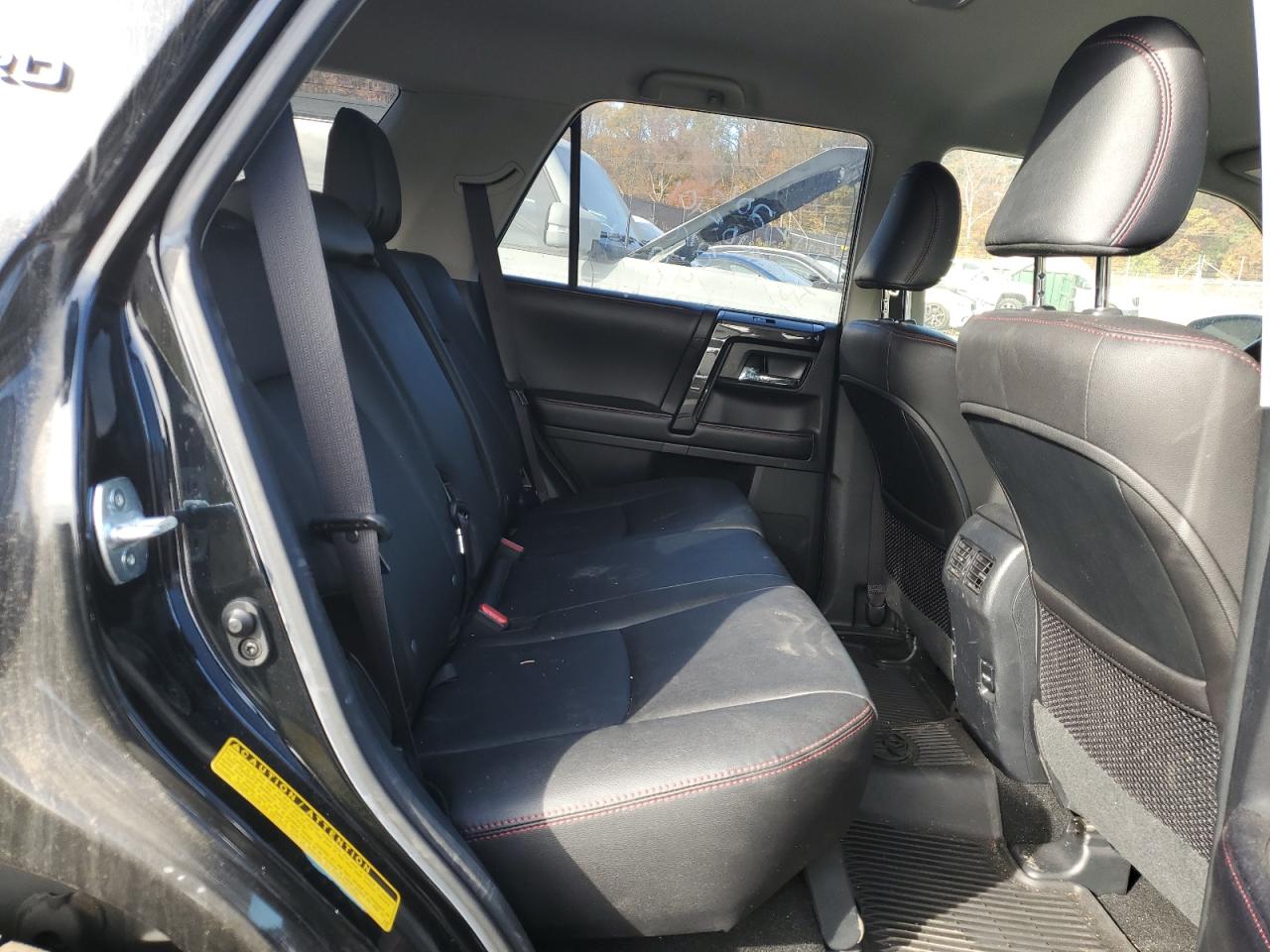 2018 Toyota 4Runner VIN JTEBU5JR9J5516817 Copart auction photo, minor dent/scratches damage thumbnail 11