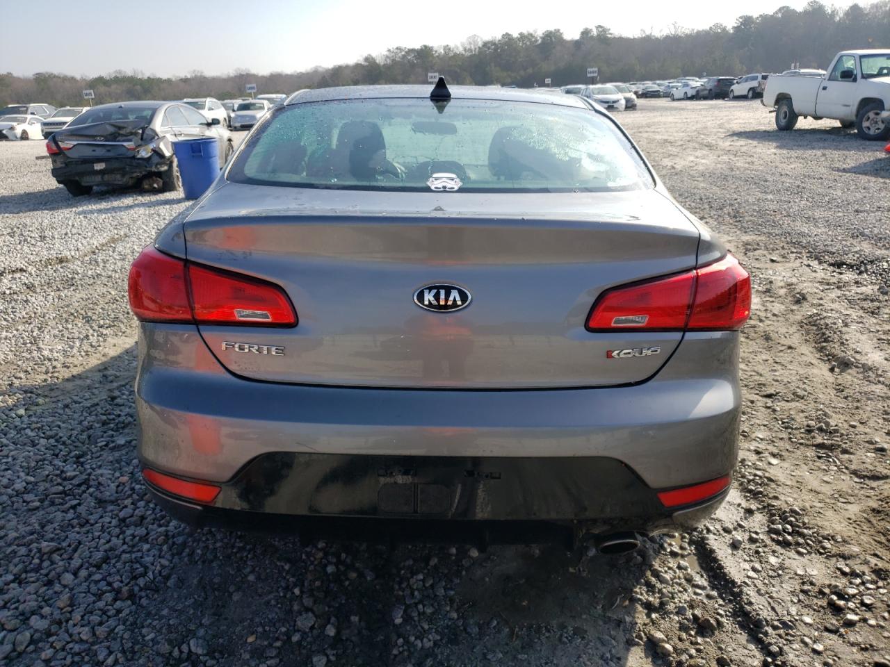 2015 KIA Forte VIN KNAFX6A84F5374052 Copart auction photo, front end / side damage thumbnail 6