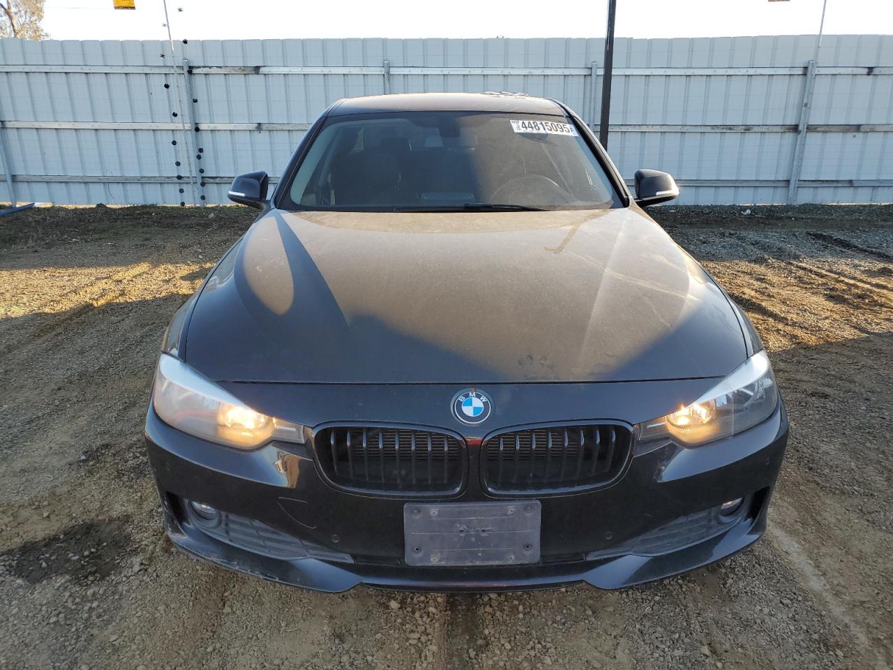 2015 BMW 3er VIN WBA3B1G51FNT63107 Copart auction photo, side damage thumbnail 5
