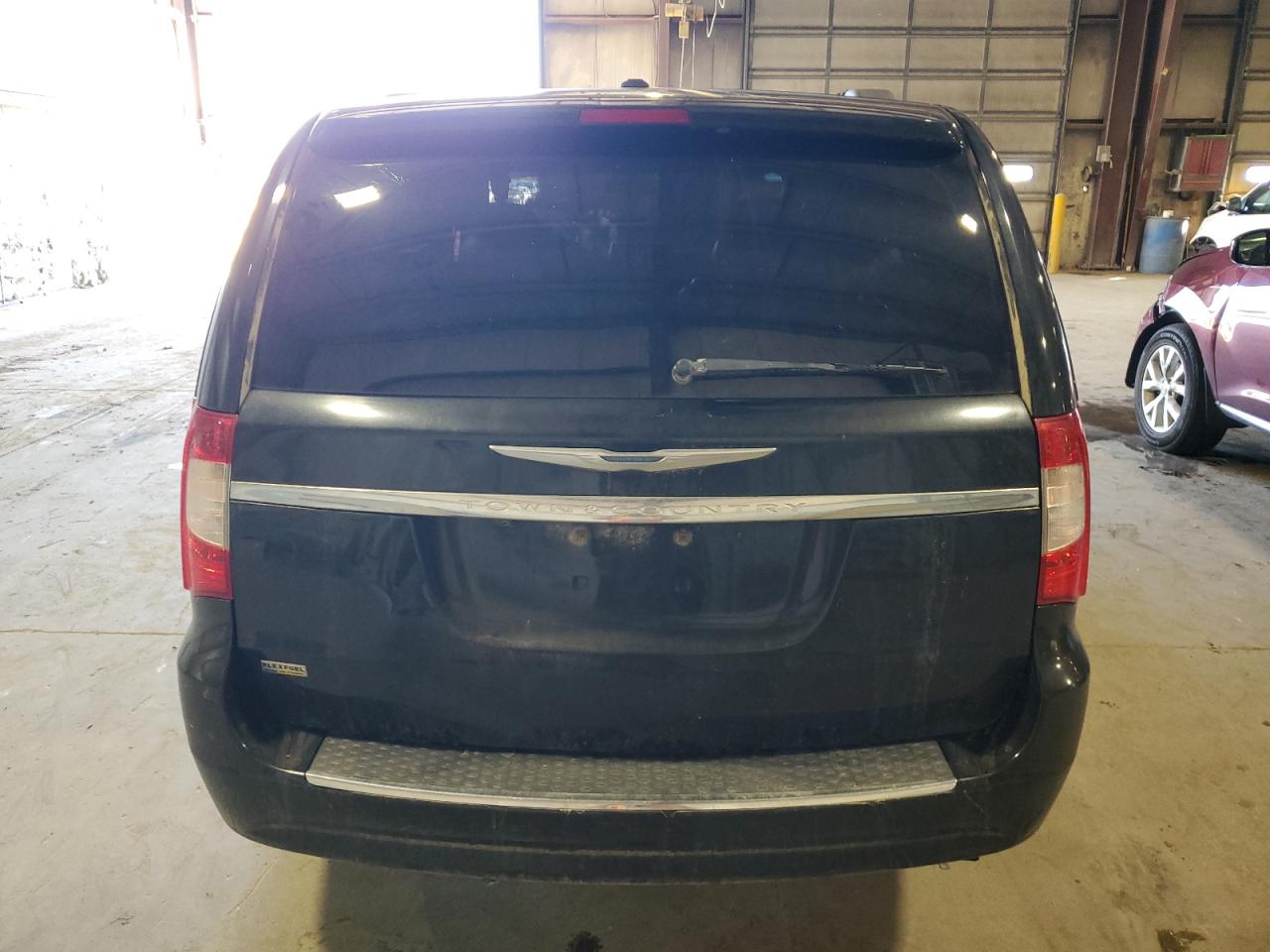 2012 Chrysler Town & Country VIN 2C4RC1BG4CR423270 Copart auction photo, front end / side damage thumbnail 6