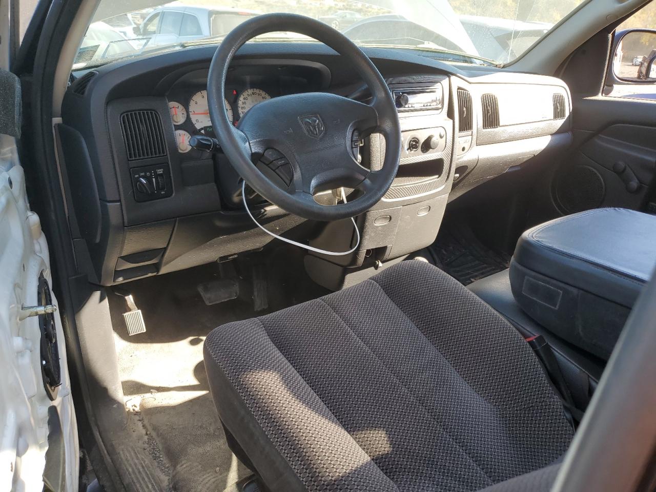 2002 Dodge RAM VIN 1D7HU16Z52J134637 Copart auction photo, undercarriage / minor dent/scratches damage thumbnail 8