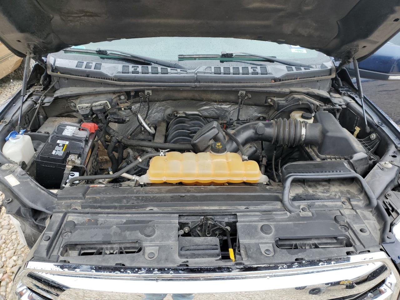 2015 Ford F-150 VIN 1FTEW1EF7FFA24471 Copart auction photo, side / front end damage thumbnail 11