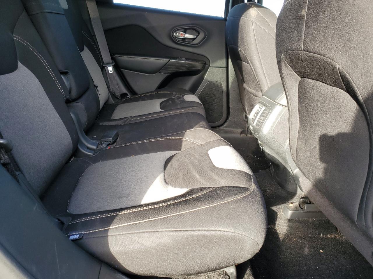 2014 Jeep Grand Cherokee VIN 1C4PJLCS3EW148352 Copart auction photo, front end damage thumbnail 11