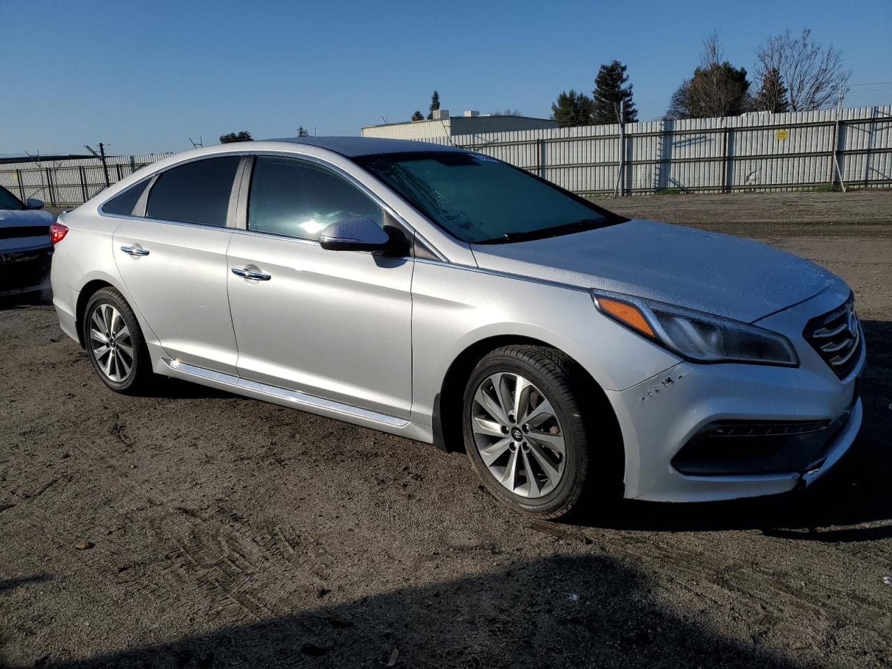2016 Hyundai Sonata VIN 5NPE34AF2GH327617 Copart auction photo, all over damage thumbnail 4