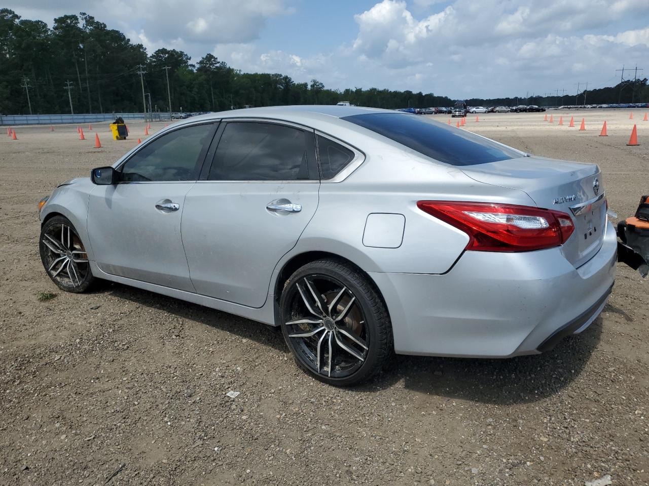 2017 Nissan Altima VIN 1N4AL3AP4HN315834 Copart auction photo, all over damage thumbnail 2