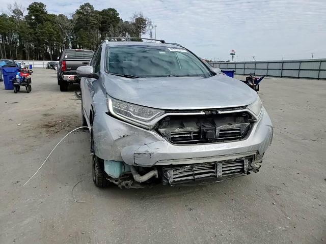 2017 Honda CR-V VIN 2HKRW2H98HH683939 Copart auction photo, front end damage thumbnail 11