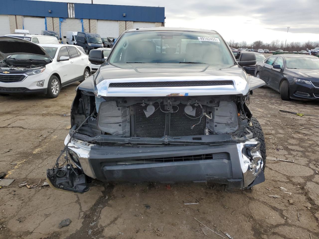 2018 Toyota Tundra VIN 5TFRM5F10JX133536 Copart auction photo, front end / side damage thumbnail 5