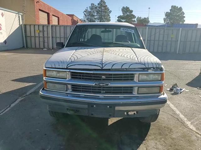 1998 Chevrolet GMT-400 VIN 2GCEK19R1W1205296 Copart auction photo, rollover / mechanical damage thumbnail 11
