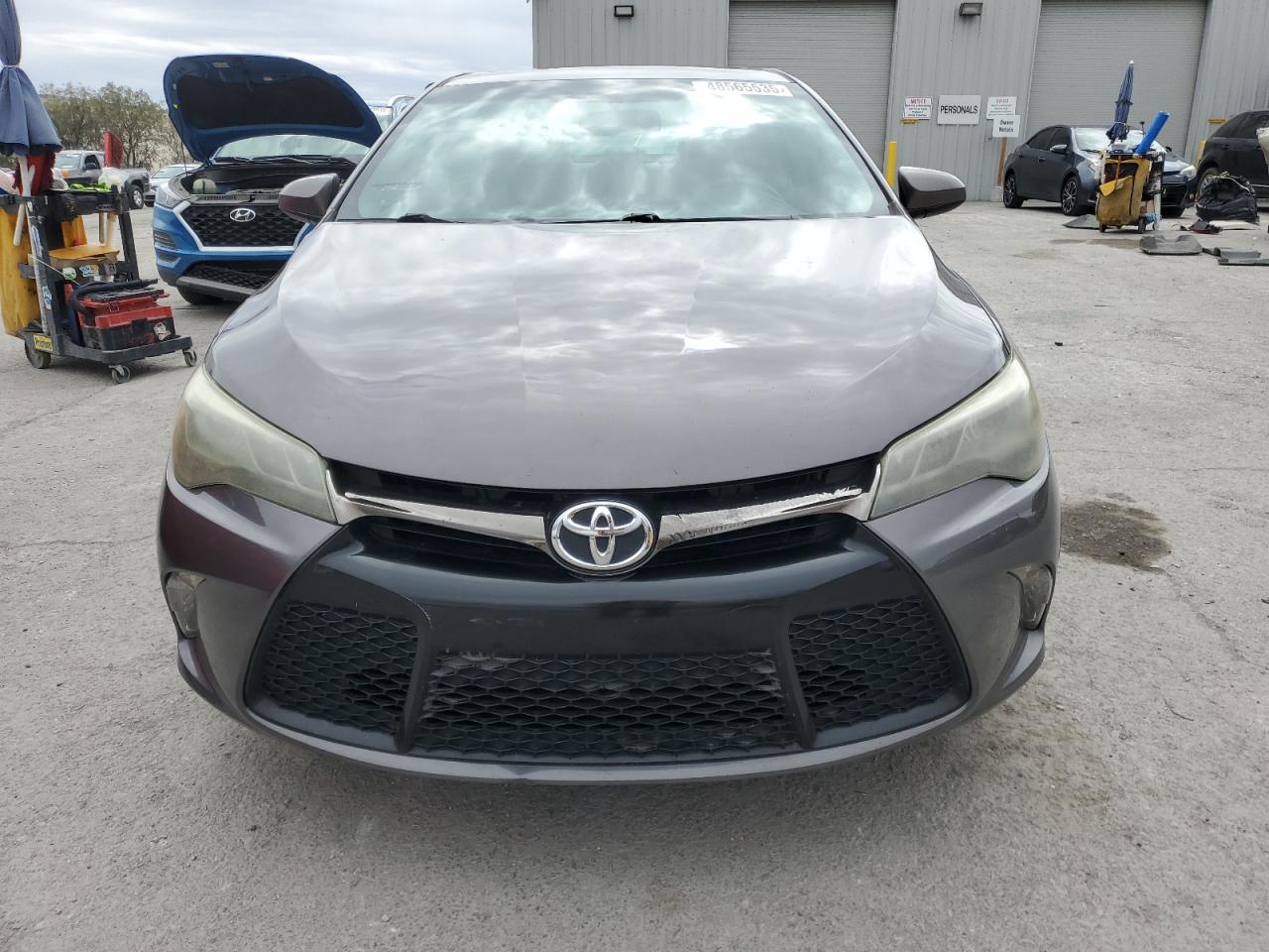 2015 Toyota Camry VIN 4T1BK1FK0FU557800 Copart auction photo, rear end damage thumbnail 5
