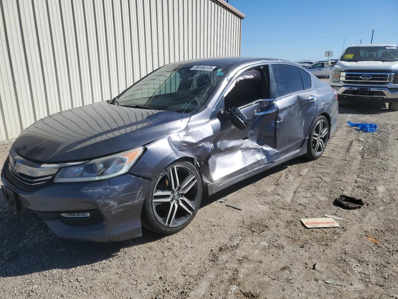 2016 Honda Accord VIN 1HGCR2F5XGA132643