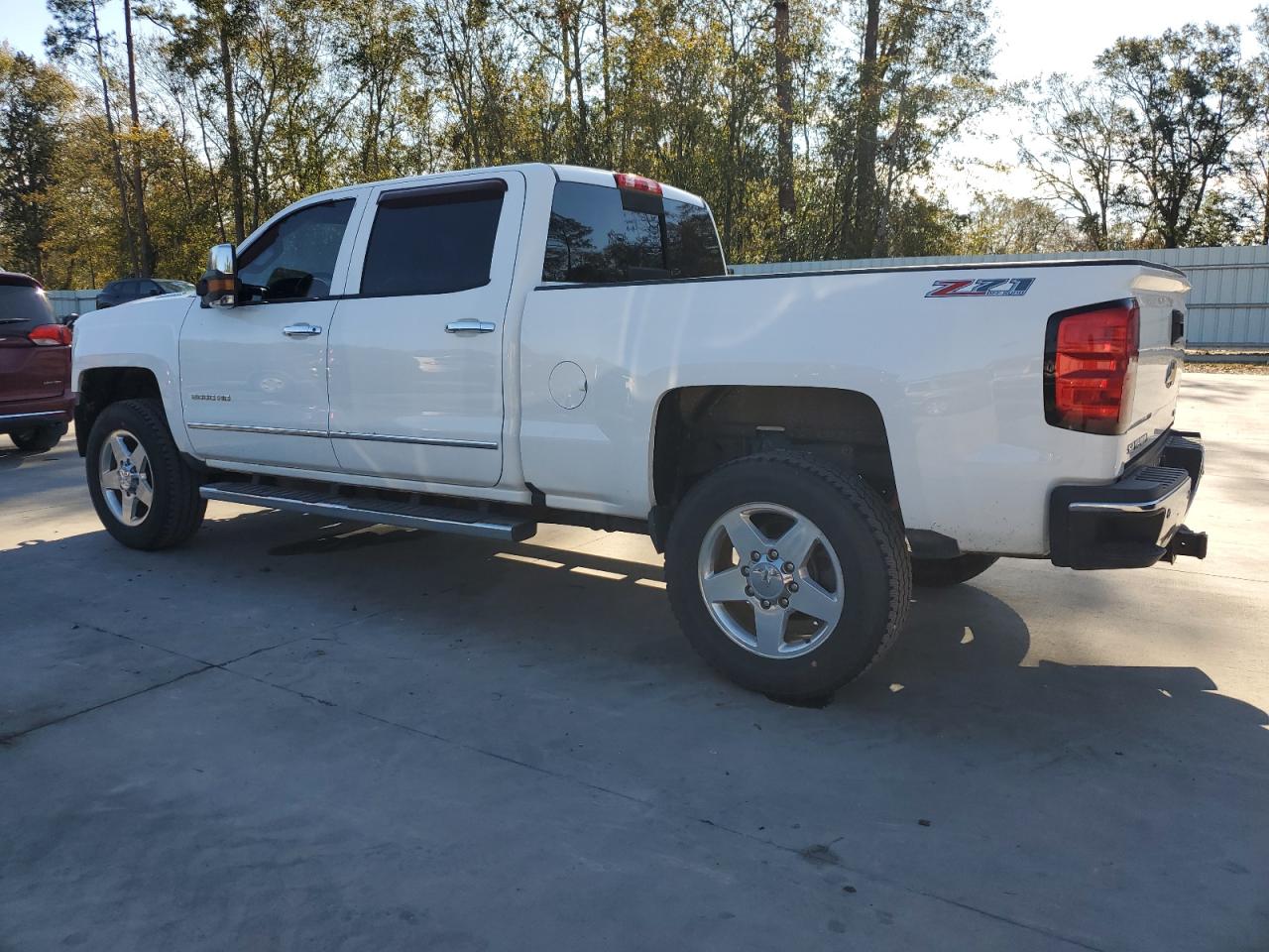 2015 Chevrolet Silverado VIN 1GC1KWE81FF132822 Copart auction photo, front end / minor dent/scratches damage thumbnail 2