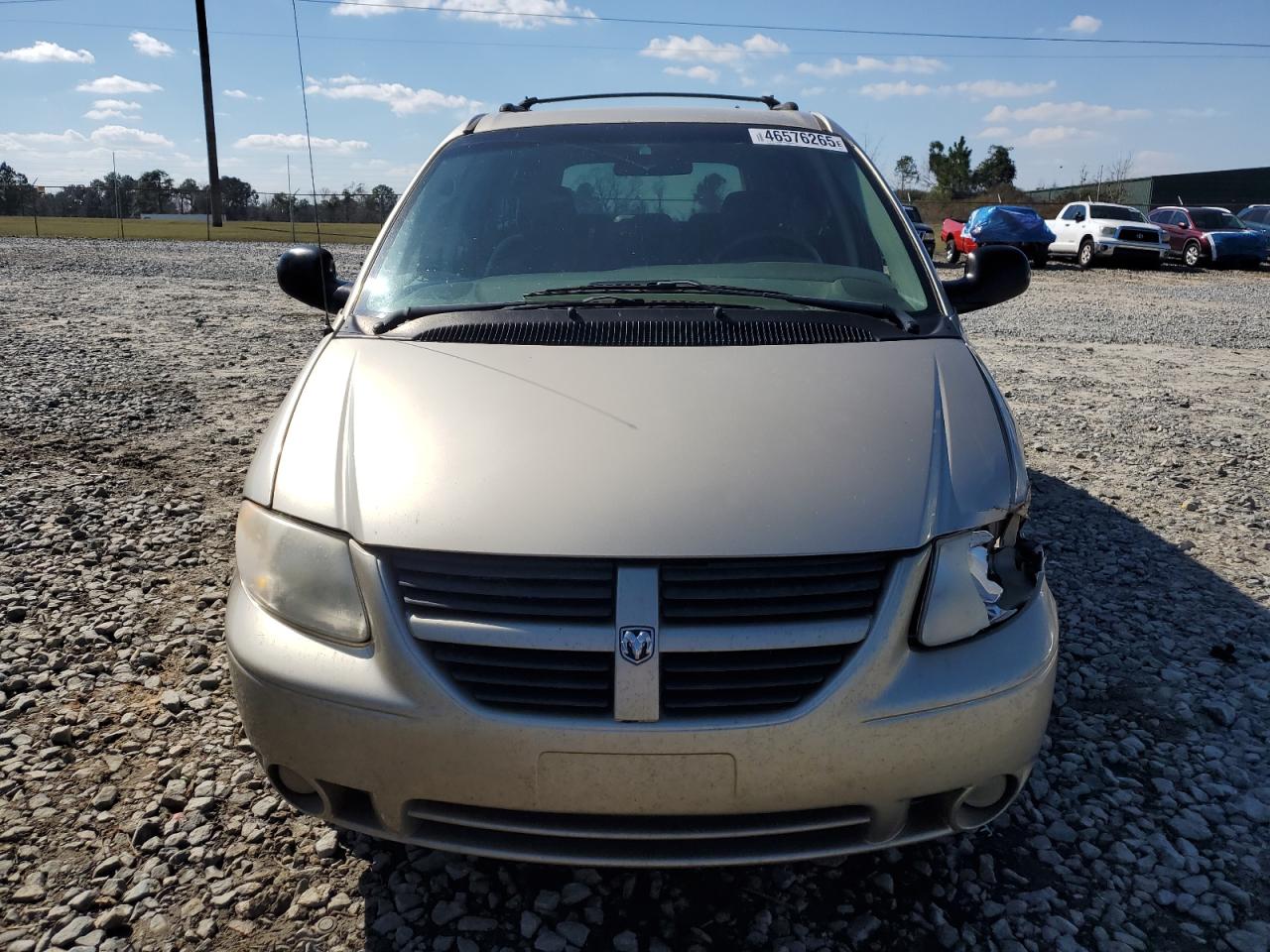 2005 Dodge Caravan VIN 2D4GP44LX5R420080 Copart auction photo, front end damage thumbnail 5