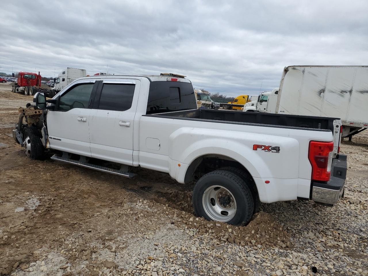 2017 Ford F350 VIN 1FT8W3DT5HEE53858 Copart auction photo, burn - engine / burn - interior damage thumbnail 2