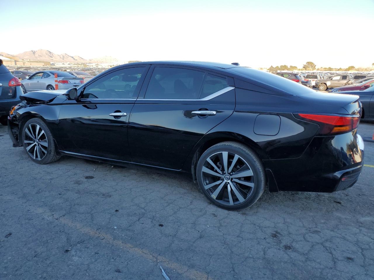 2020 Nissan Altima VIN 1N4BL4FW8LC141653 Copart auction photo, front end damage thumbnail 2