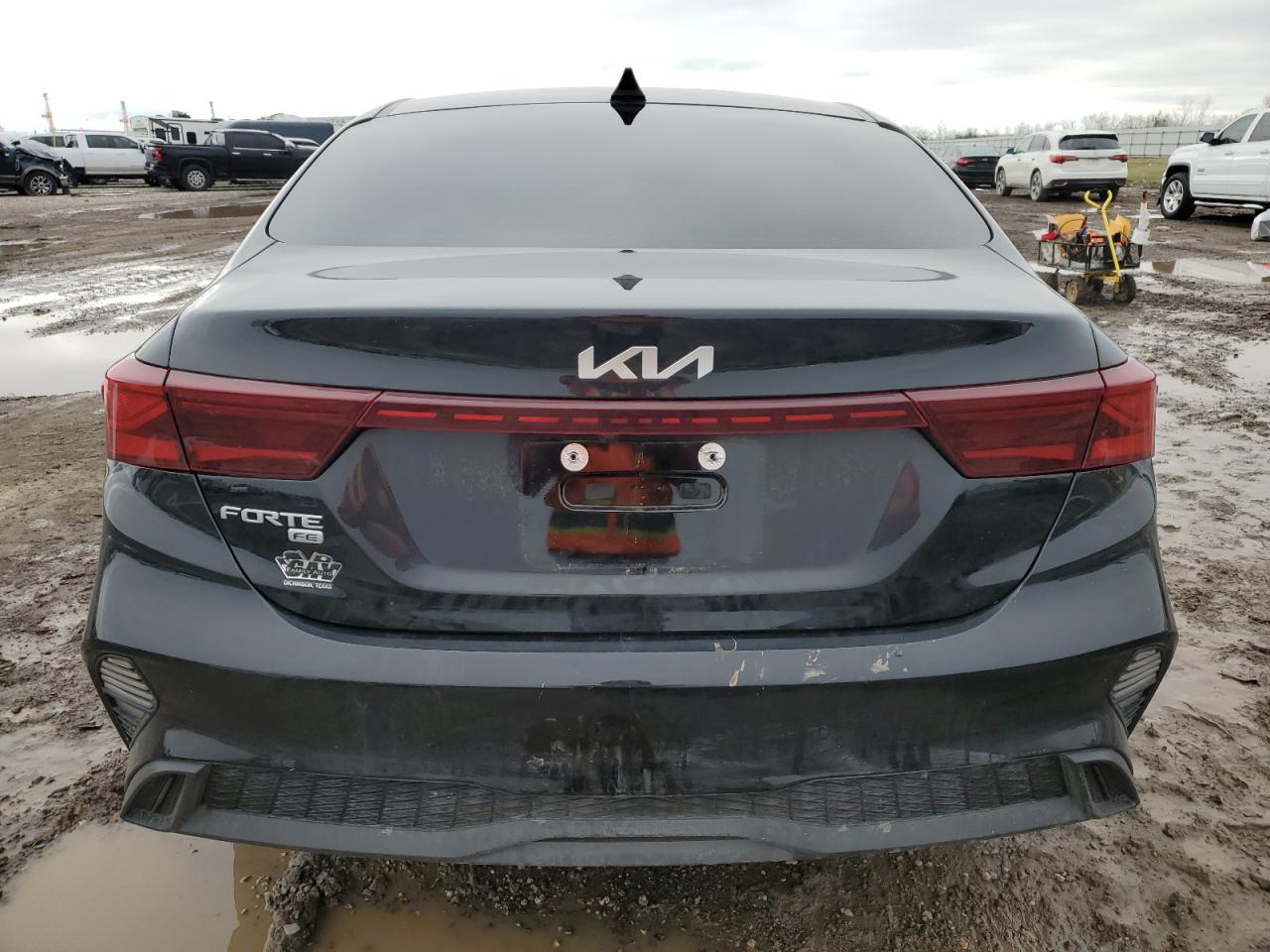2022 KIA Forte VIN 3KPF24AD5NE501932 Copart auction photo, rollover / front end damage thumbnail 6