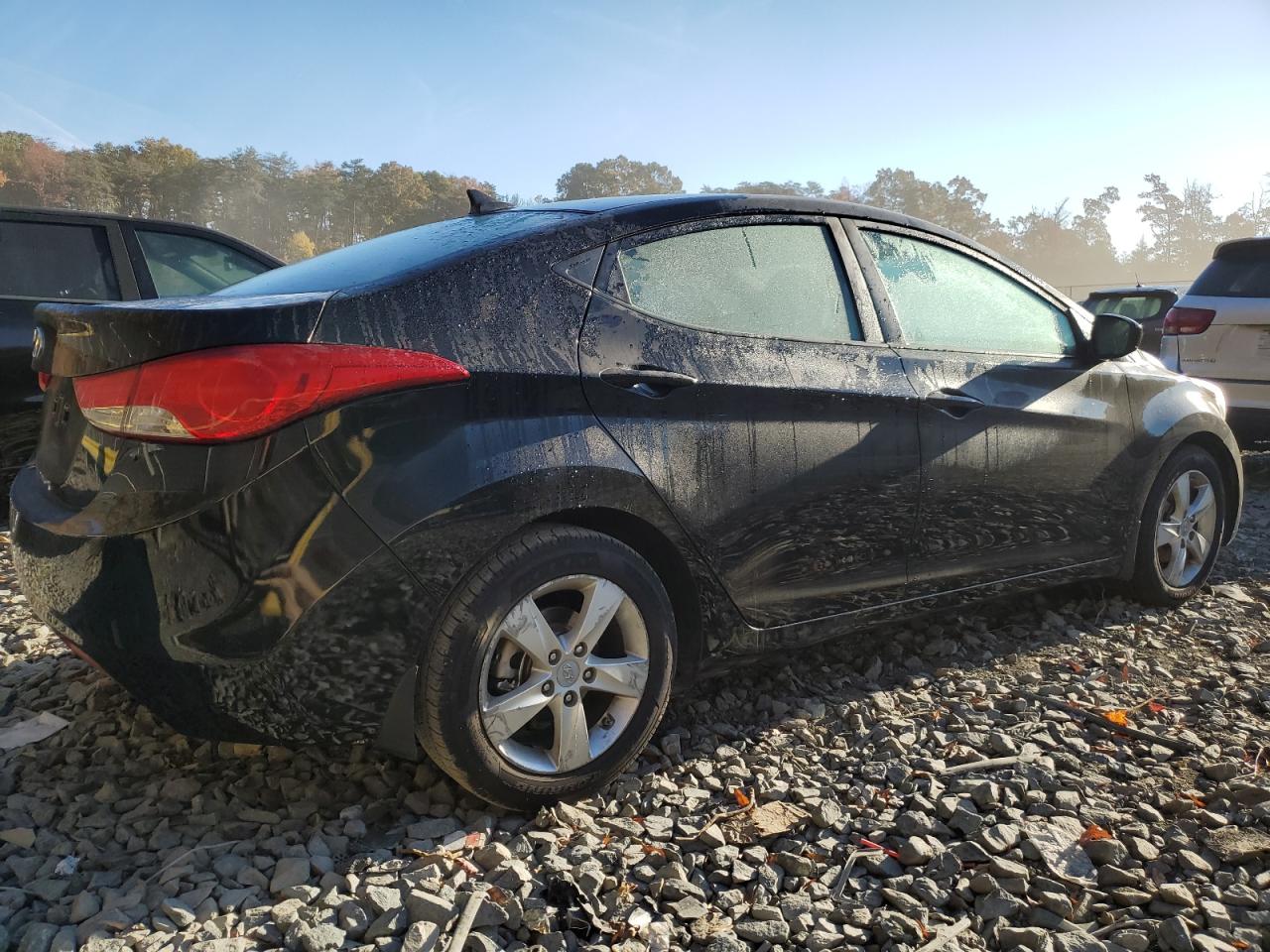 2012 Hyundai Elantra VIN 5NPDH4AE8CH132068 Copart auction photo, vandalism damage thumbnail 3