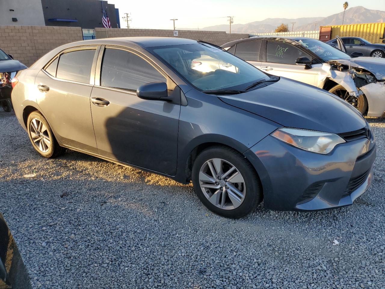 2014 Toyota Corolla VIN 2T1BPRHE3EC225230 Copart auction photo, front end / side damage thumbnail 4