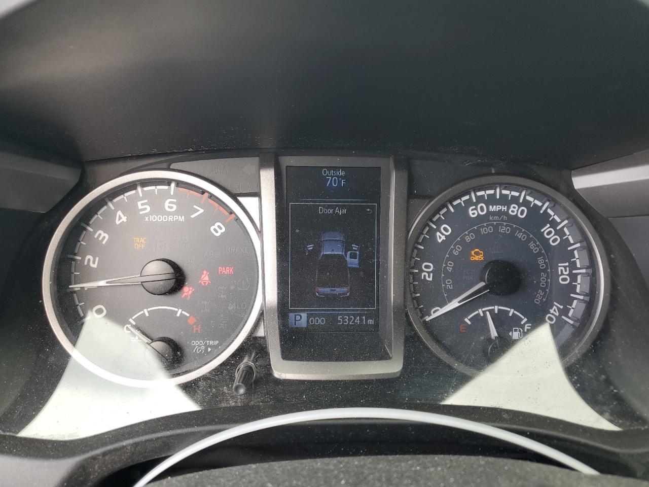 2018 Toyota Tacoma VIN 5TFSZ5AN0JX165044 Copart auction photo, side / front end damage thumbnail 9