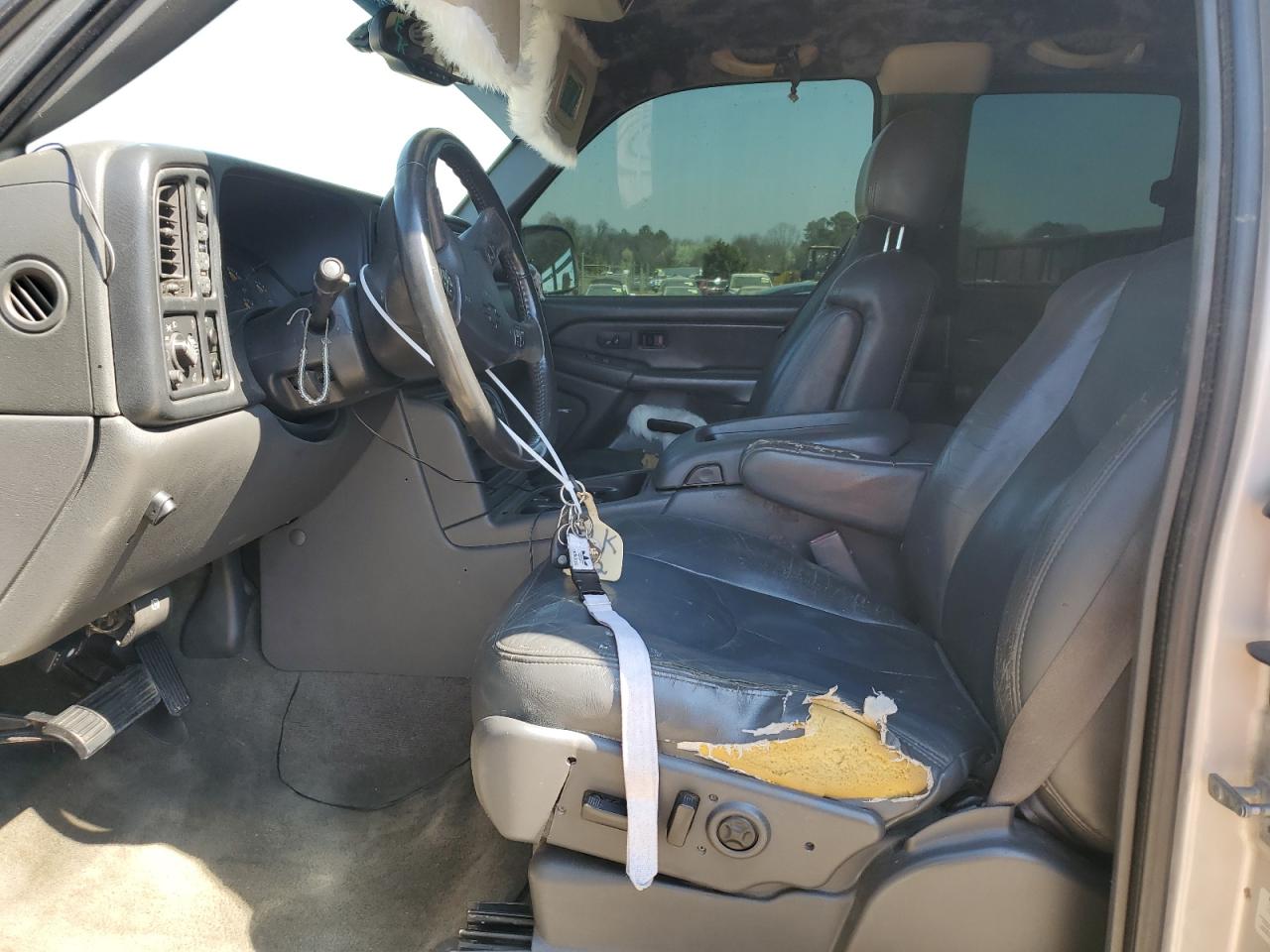 2005 Chevrolet Silverado VIN 1GCEK19B35E152455 Copart auction photo, side / rear end damage thumbnail 7