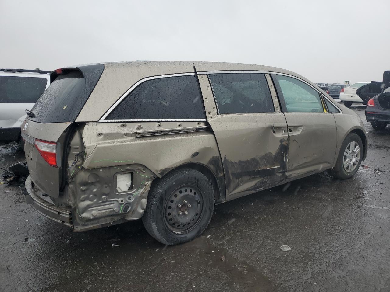 2013 Honda Odyssey VIN 5FNRL5H27DB077487 Copart auction photo, side / rear end damage thumbnail 3