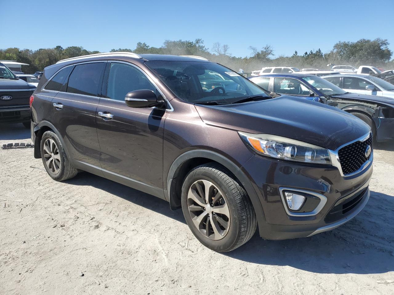 2018 KIA Sorento VIN 5XYPH4A59JG362638 Copart auction photo, rear end damage thumbnail 4