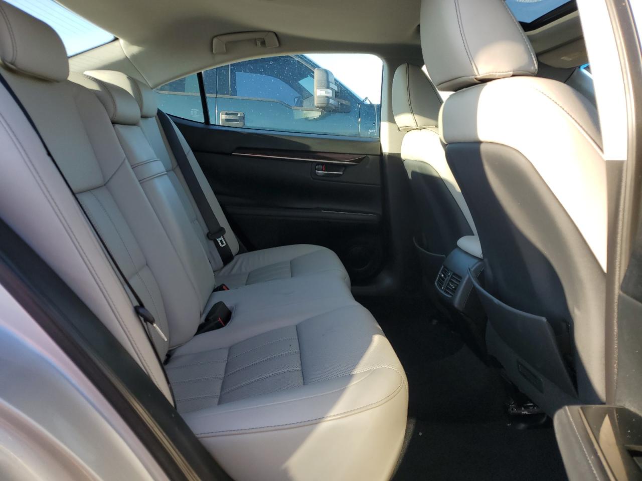 2018 Lexus ES VIN 58ABK1GG9JU091053 Copart auction photo, water/flood damage thumbnail 10