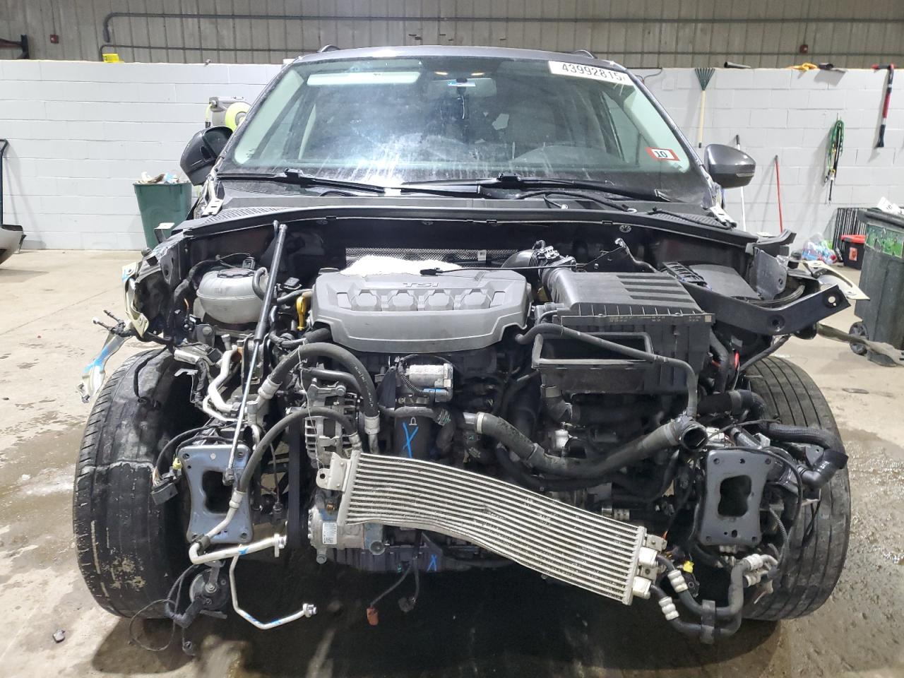 2021 Volkswagen Tiguan VIN 3VV0B7AX2MM043676 Copart auction photo, front end / minor dent/scratches damage thumbnail 5
