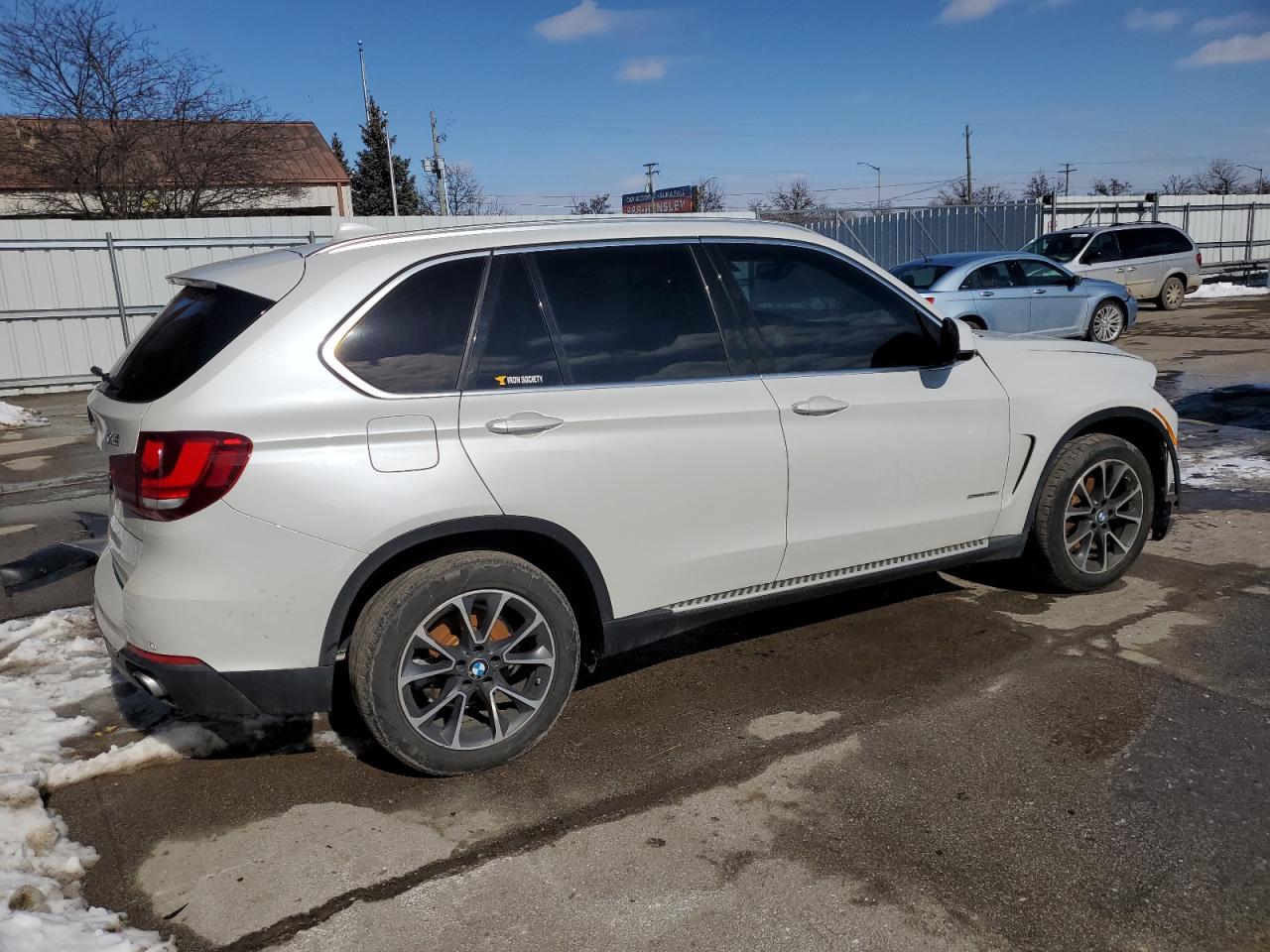2015 BMW X5 VIN 5UXKR2C57F0H41211 Copart auction photo, front end / undercarriage damage thumbnail 3