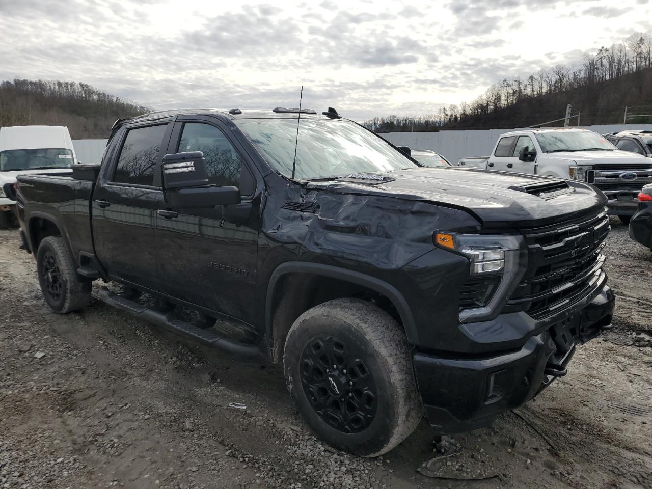 2024 Chevrolet Silverado VIN 2GC4YTEY0R1194430 Copart auction photo, front end / top/roof damage thumbnail 4