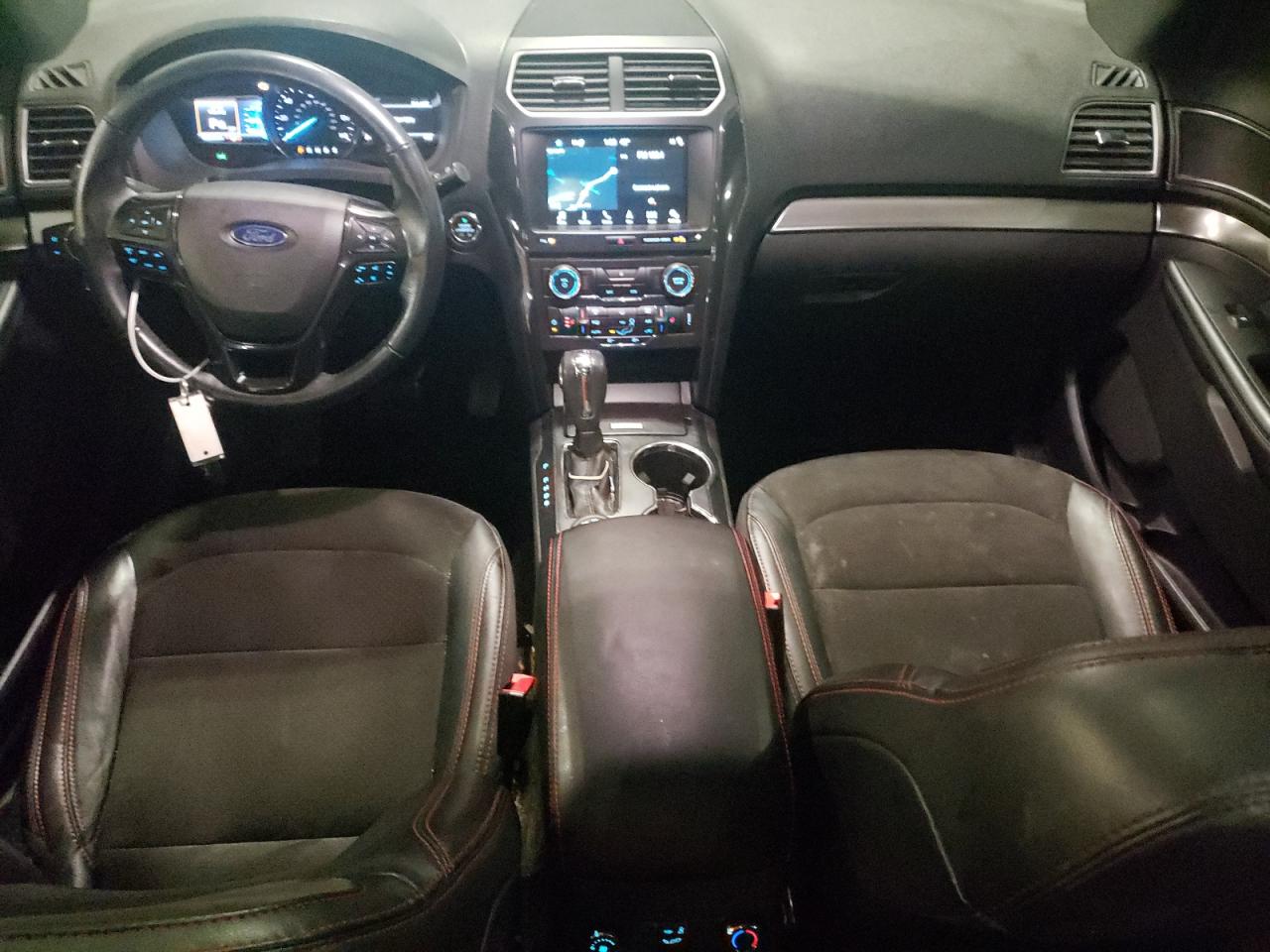 2018 Ford Explorer VIN 1FM5K8D83JGB86152 Copart auction photo, front end / side damage thumbnail 8
