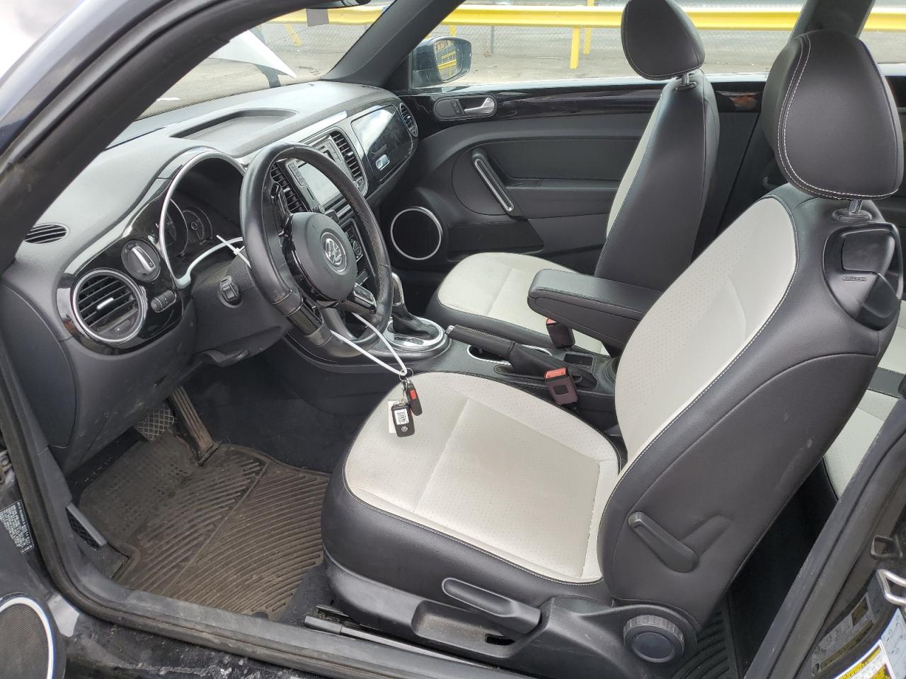 2018 Volkswagen Beetle VIN 3VWJD7AT8JM702296 Copart auction photo, front end damage thumbnail 7
