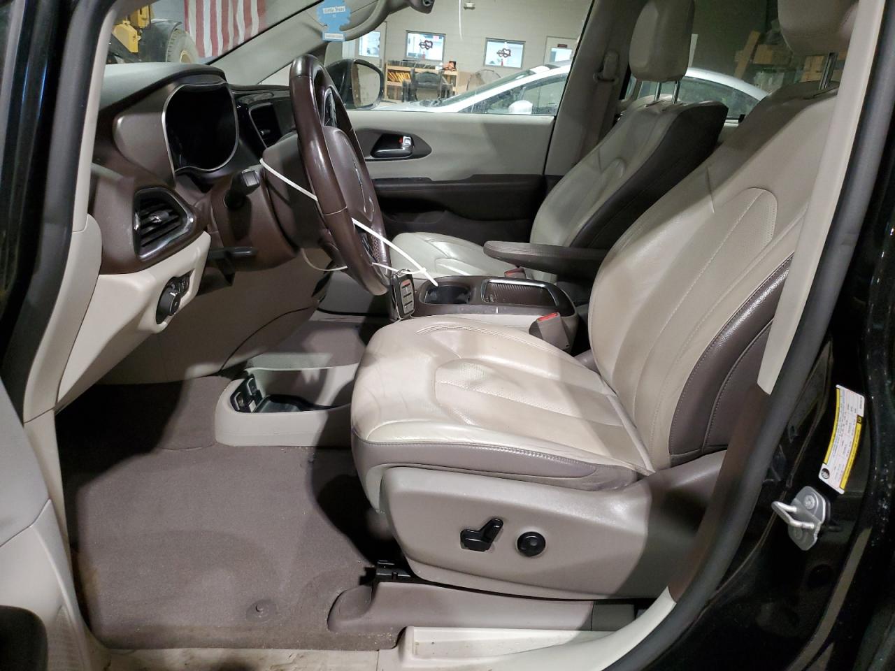 2019 Chrysler Pacifica VIN 2C4RC1EG8KR645319 Copart auction photo, side damage thumbnail 7
