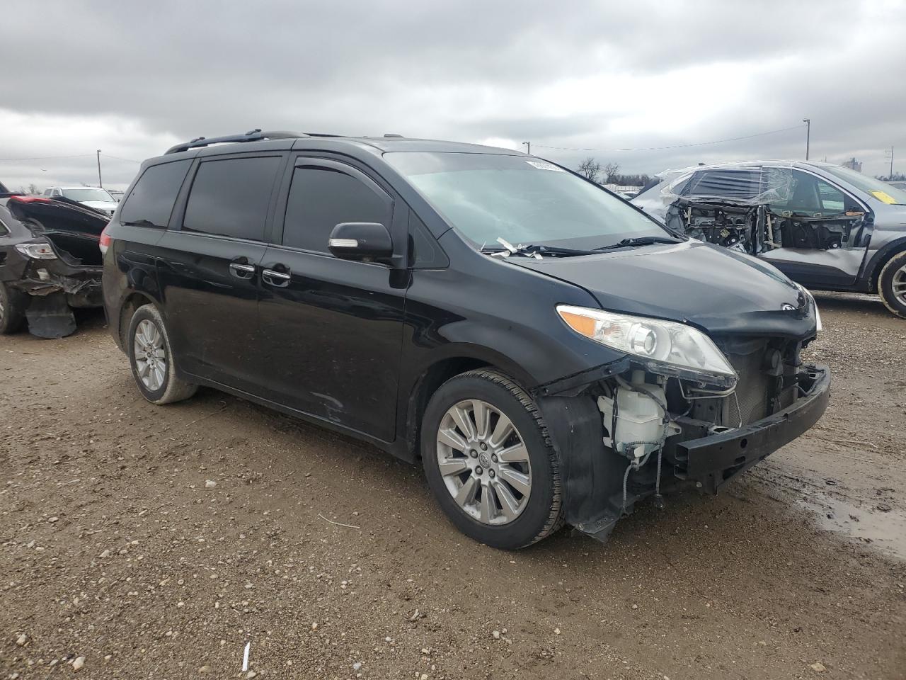 2014 Toyota Sienna VIN 5TDDK3DC3ES081744 Copart auction photo, front end damage thumbnail 4