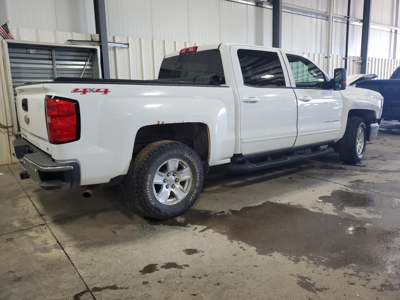 2015 Chevrolet Silverado VIN 3GCUKREC3FG225312 Copart auction photo, front end damage thumbnail 3