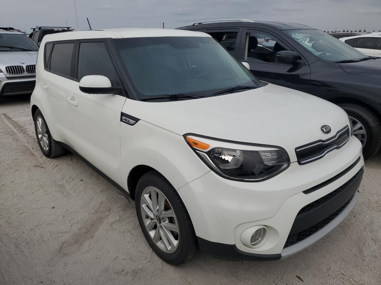 2019 KIA Soul VIN KNDJP3A59K7019636 Copart auction photo, water/flood damage thumbnail 4
