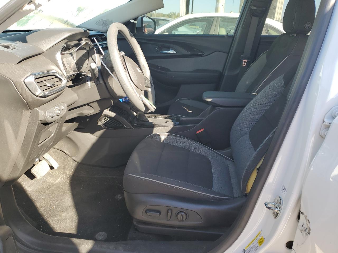 2021 Chevrolet TrailBlazer VIN KL79MRSL5MB150278 Copart auction photo, side damage thumbnail 7
