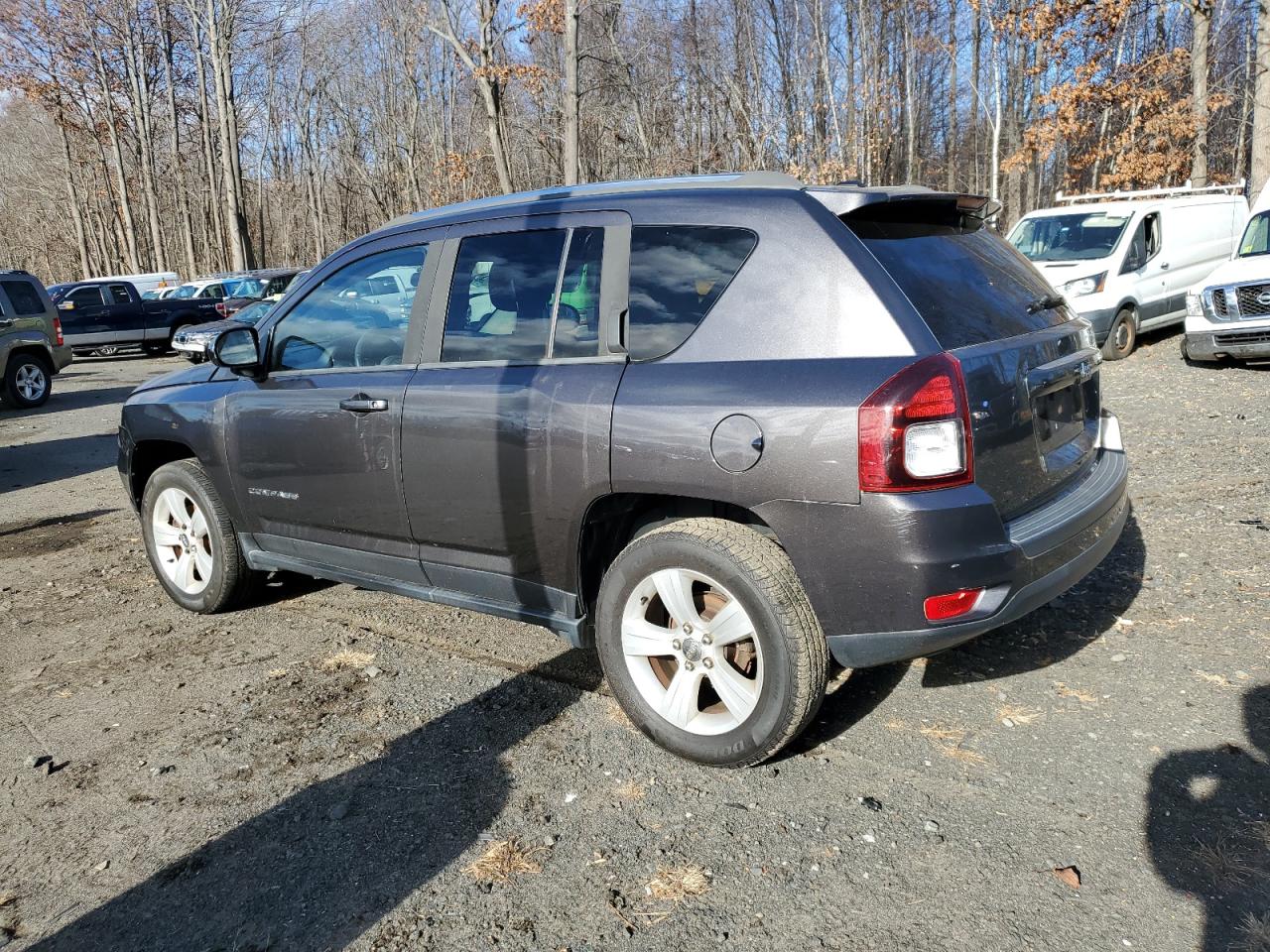 2014 Jeep Compass VIN 1C4NJDEB5ED884926 Copart auction photo, minor dent/scratches / mechanical damage thumbnail 2