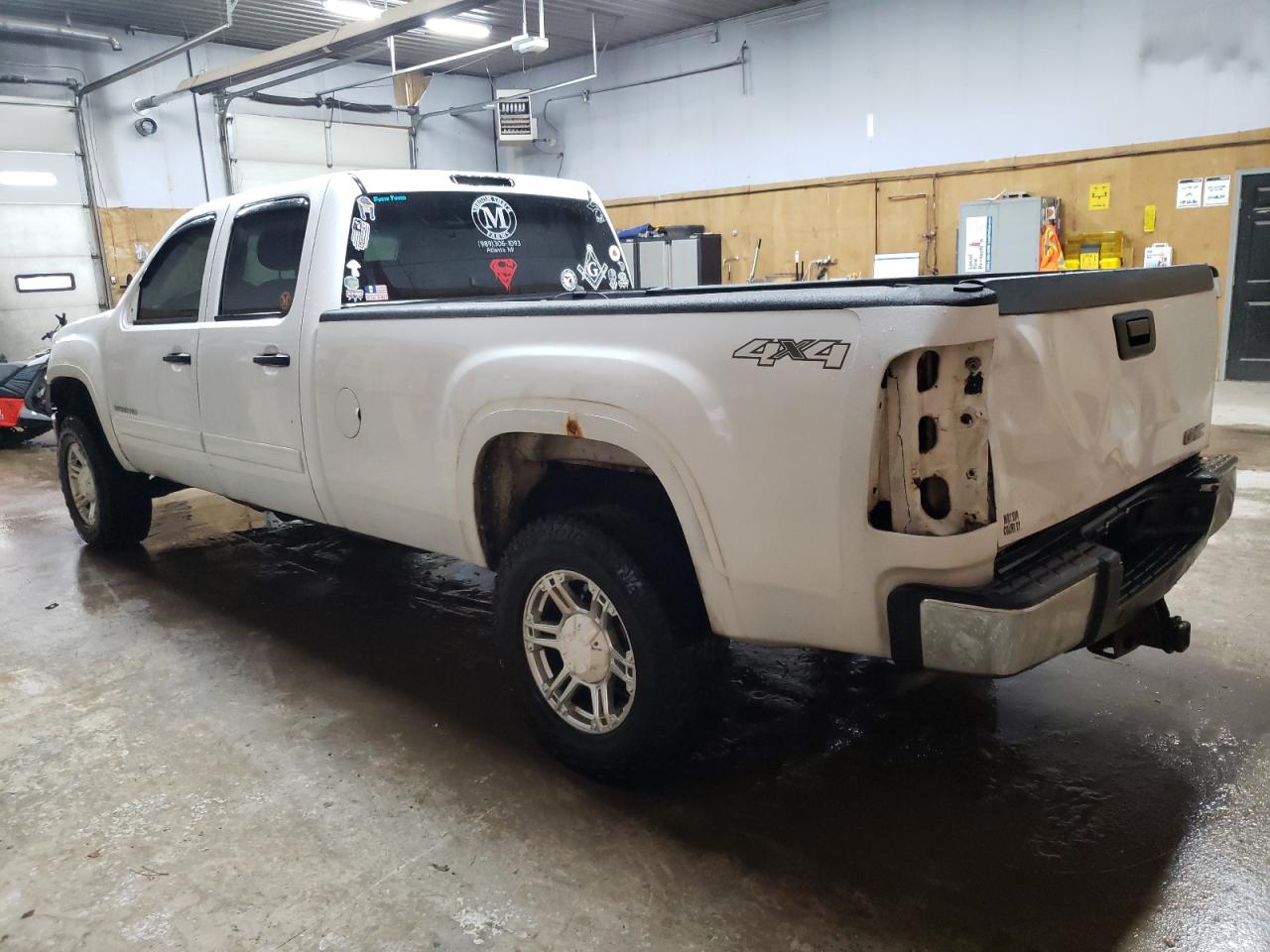 2012 GMC Sierra VIN 1GT120C83CF126175 Copart auction photo, side / minor dent/scratches damage thumbnail 2