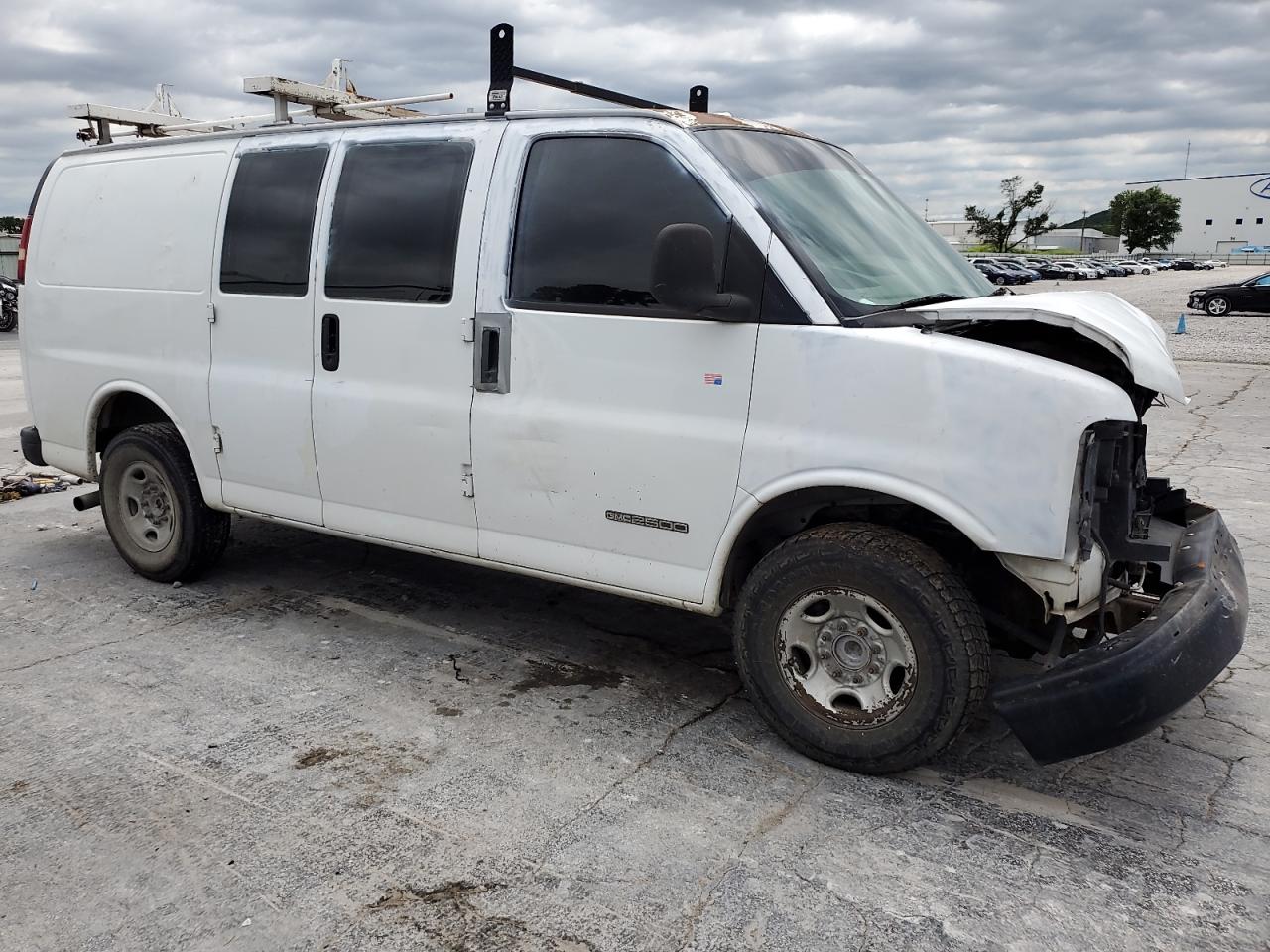 2006 GMC Savana VIN 1GTGG25V561209456 Copart auction photo, front end / minor dent/scratches damage thumbnail 4