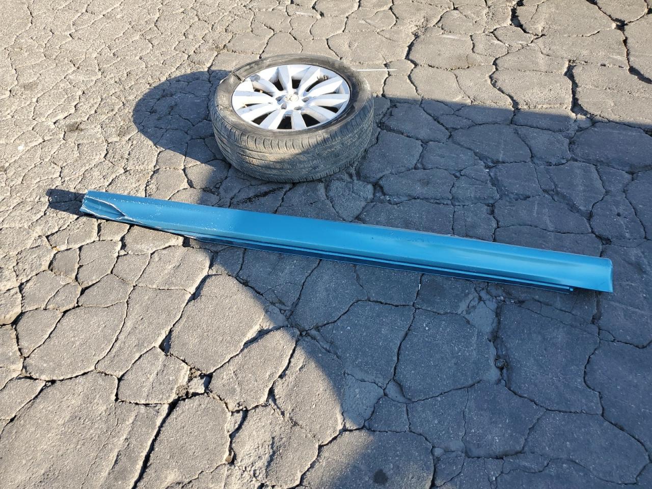 2011 Mitsubishi Outlander VIN JA4AP4AU0BZ010495 Copart auction photo, all over damage thumbnail 13