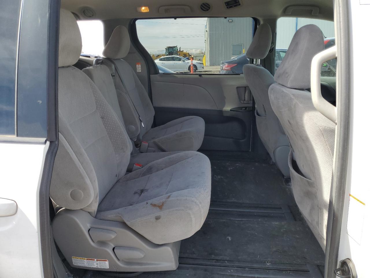 2016 Toyota Sienna VIN 5TDKK3DC9GS722454 Copart auction photo, rear end / side damage thumbnail 11