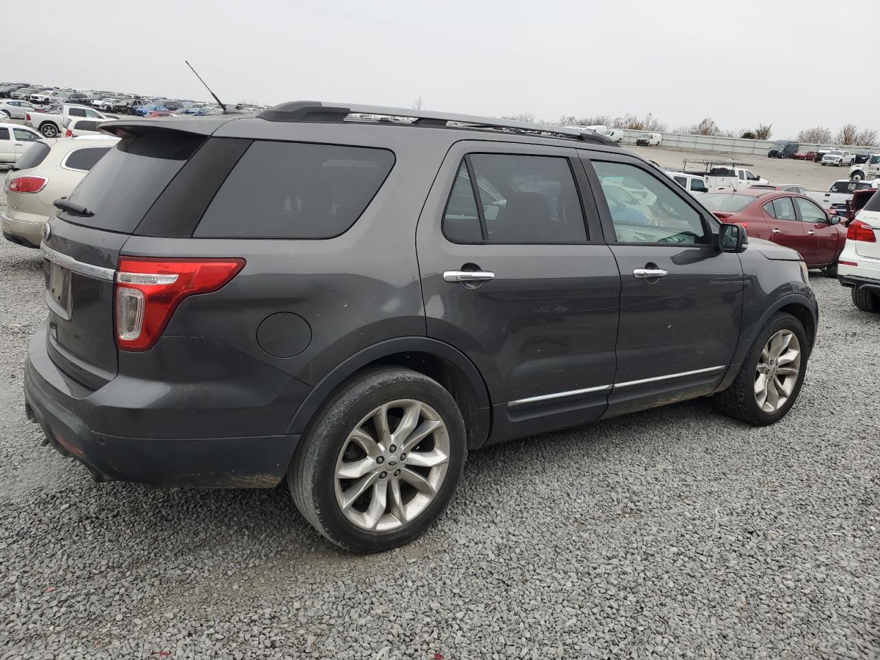 2015 Ford Explorer VIN 1FM5K7D85FGA91643 Copart auction photo, front end damage thumbnail 3