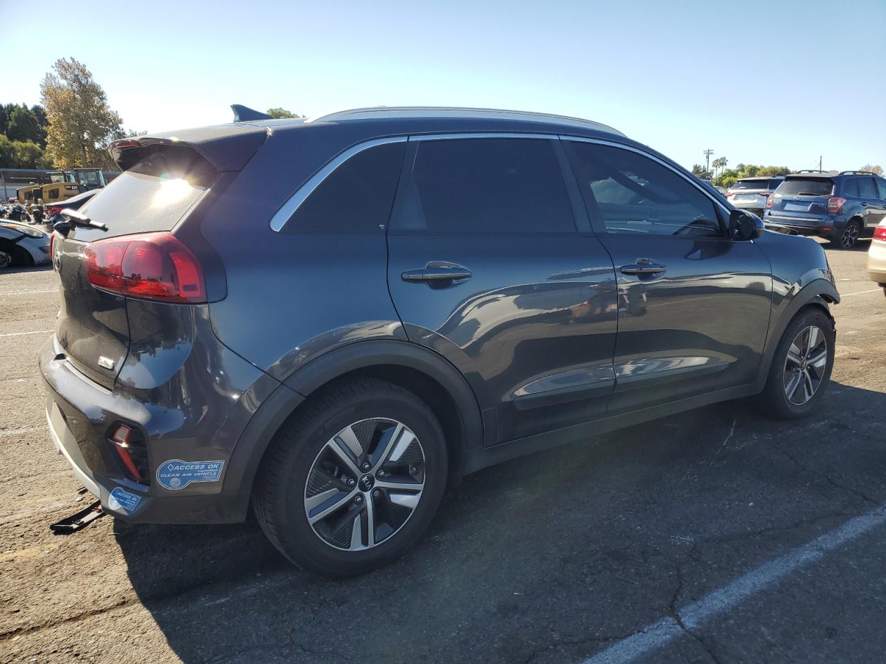 2020 KIA Niro VIN KNDCM3LD2L5390706 Copart auction photo, front end damage thumbnail 3
