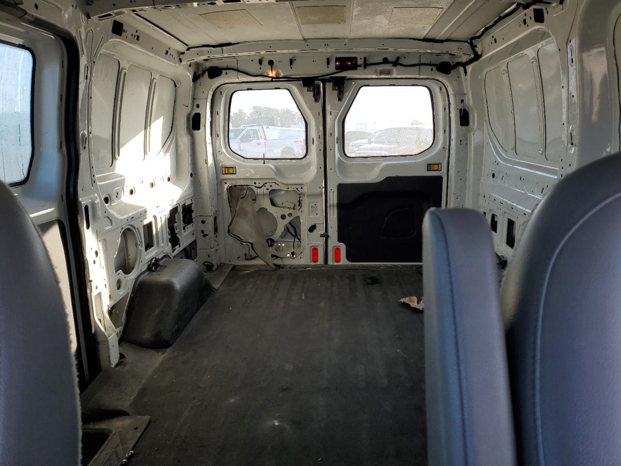 2015 Ford Transit VIN 1FTNE1ZM0FKA59291 Copart auction photo, rear end damage thumbnail 10