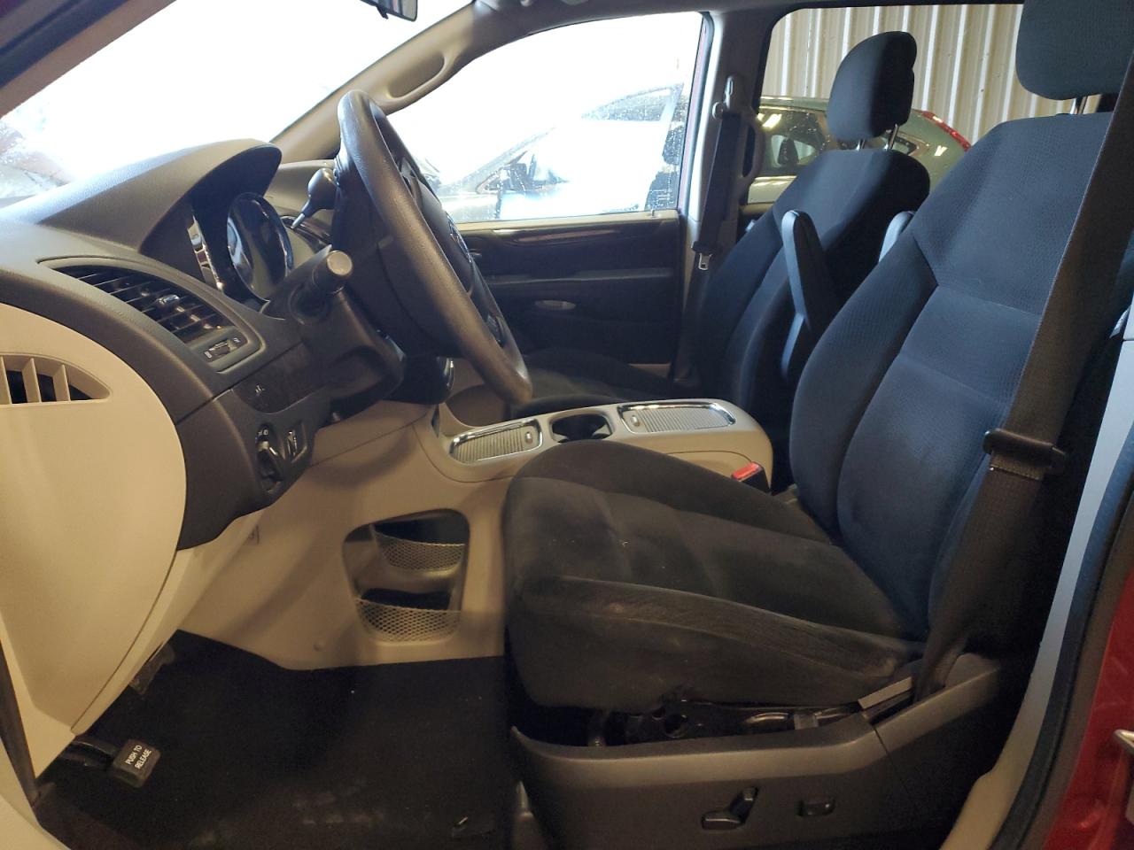 2015 Dodge Caravan VIN 2C4RDGCG2FR749667 Copart auction photo, front end damage thumbnail 7