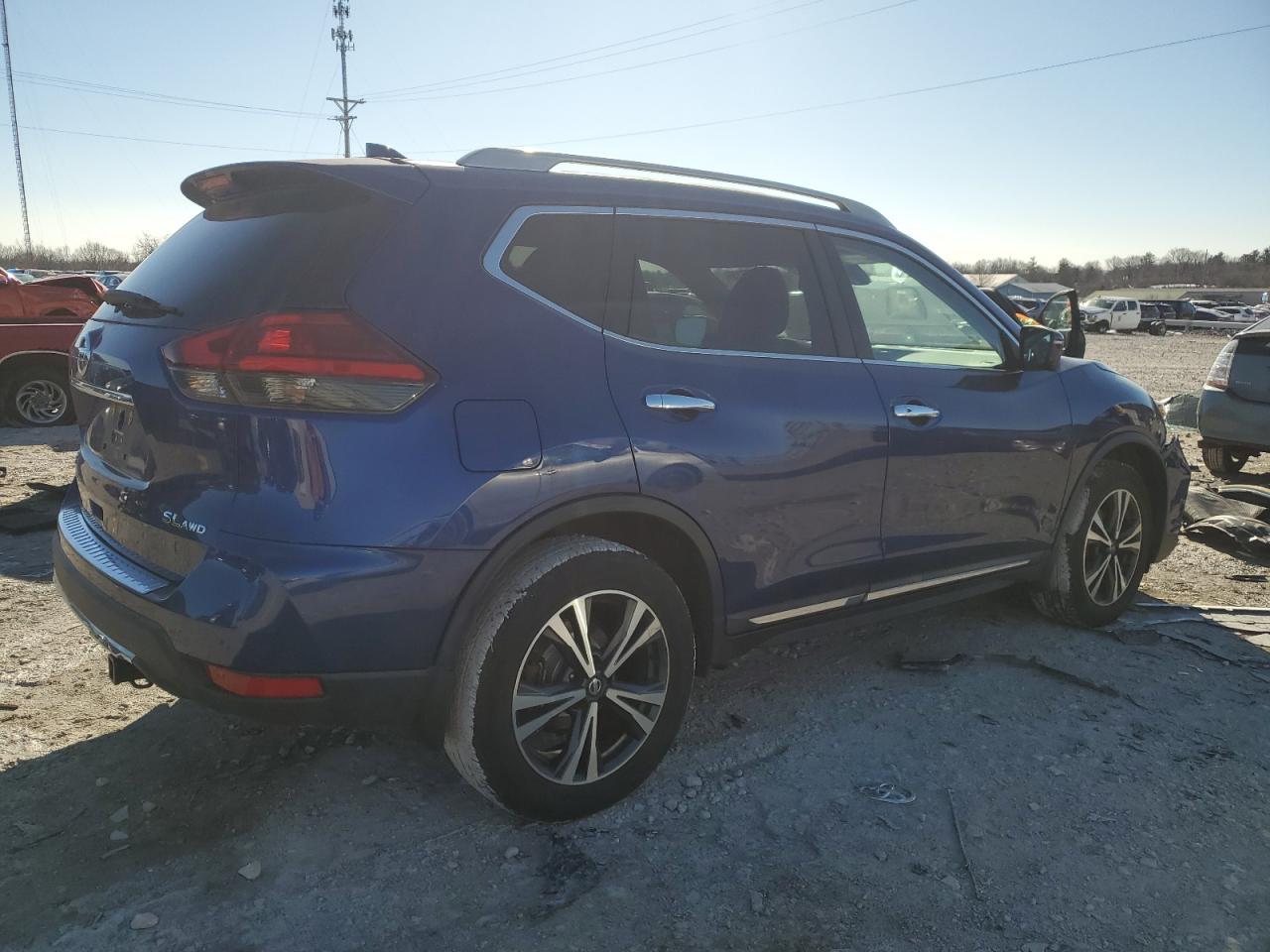 2017 Nissan Rogue VIN 5N1AT2MV0HC860936 Copart auction photo, front end damage thumbnail 3