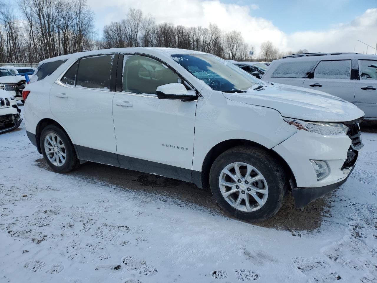 2020 Chevrolet Equinox VIN 3GNAXJEV4LS580626 Copart auction photo, front end / minor dent/scratches damage thumbnail 4