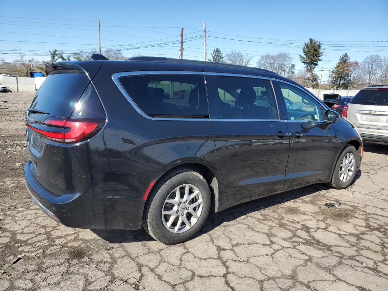 2022 Chrysler Pacifica VIN 2C4RC1BGXNR154453 Copart auction photo, mechanical damage thumbnail 3
