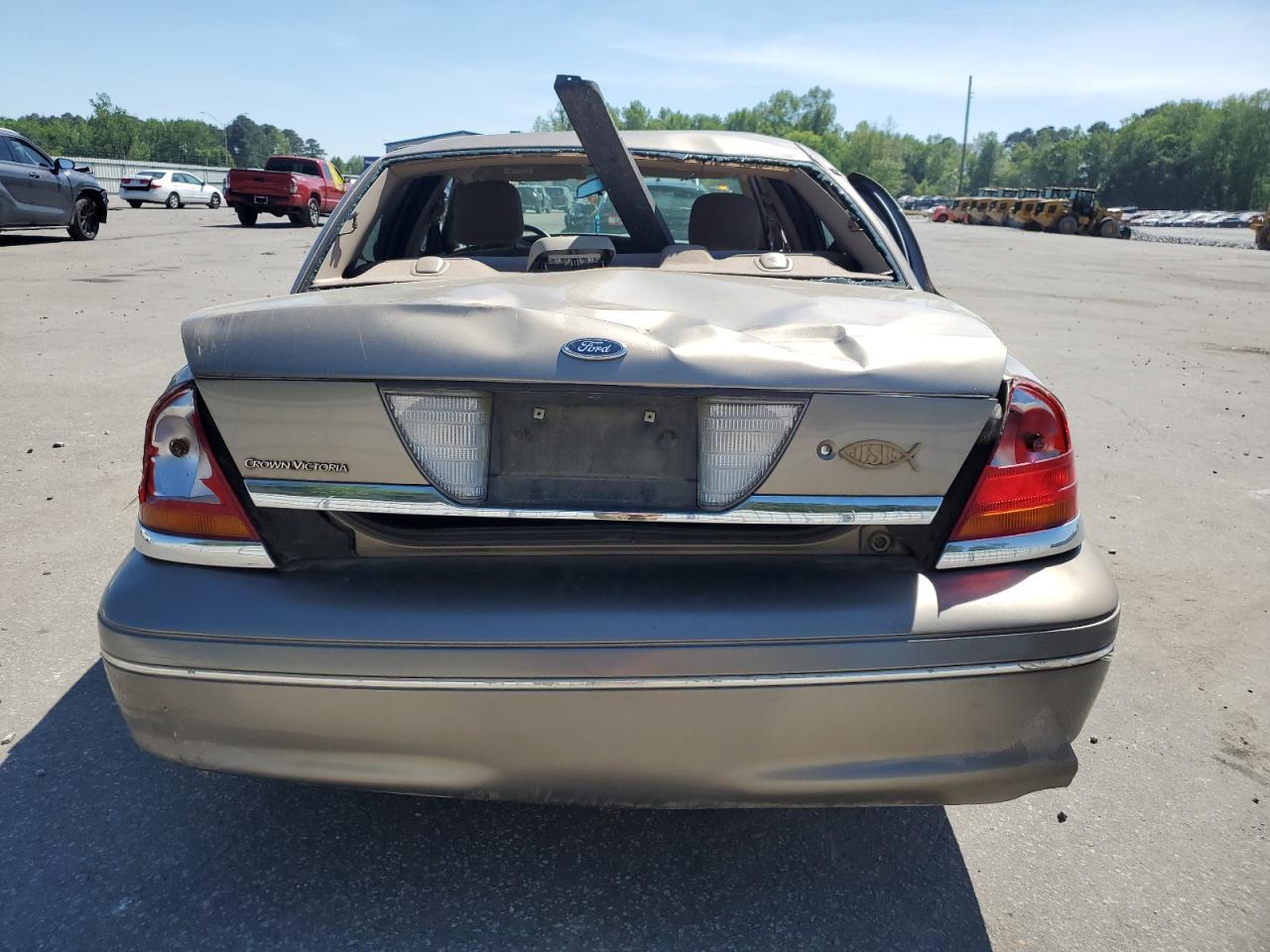2003 Ford Crown Victoria VIN 2FAFP73WX3X150997 Copart auction photo, all over damage thumbnail 6