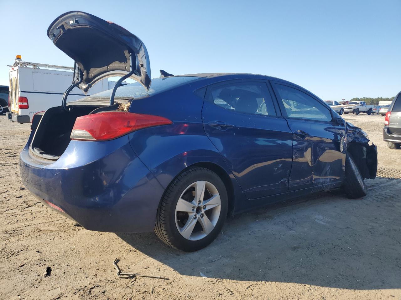 2013 Hyundai Elantra VIN KMHDH4AE5DU616735 Copart auction photo, front end / side damage thumbnail 3